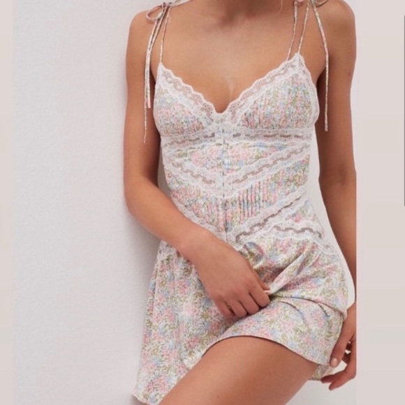 🍋 Farrah Slip Dress For Love and Lemons - Picture 6 of 9